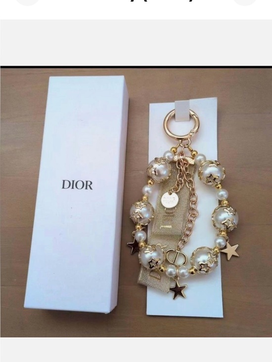 Dior Accessories - Novelty Dior Gold-tone Key Holder with Pearl and Star Charms
